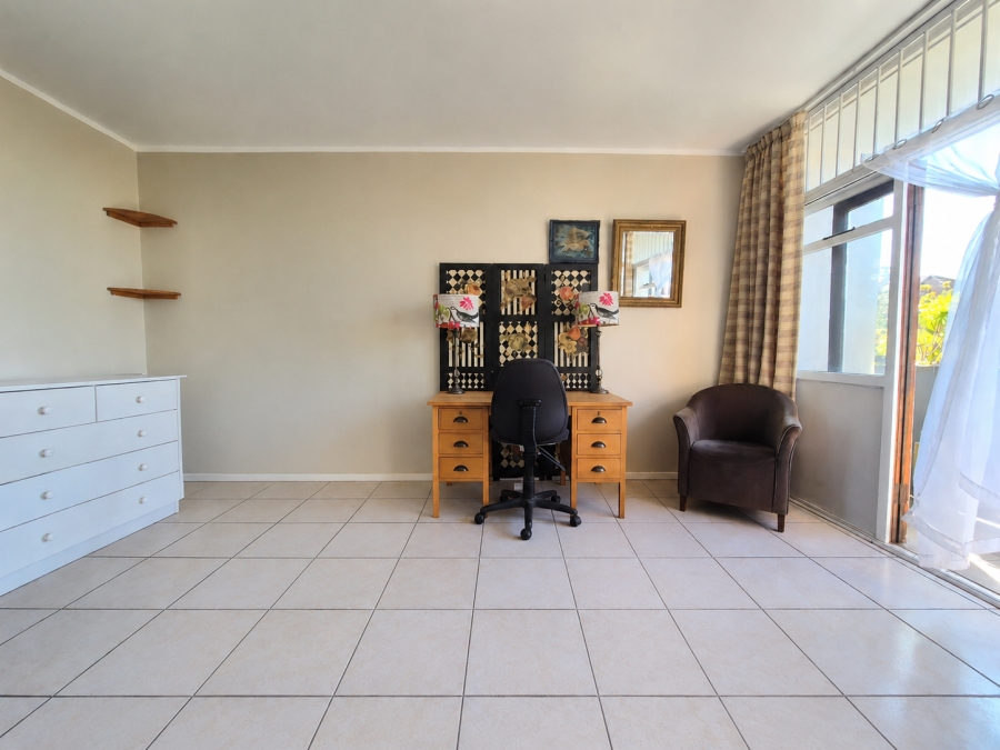 1 Bedroom Property for Sale in Wynberg Upper Western Cape